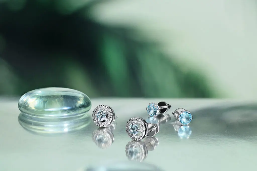 12 Jewelry Photography Tips for Sparkling Products
