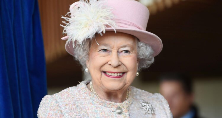 Queen Elizabeth Most Photographed Person In The World